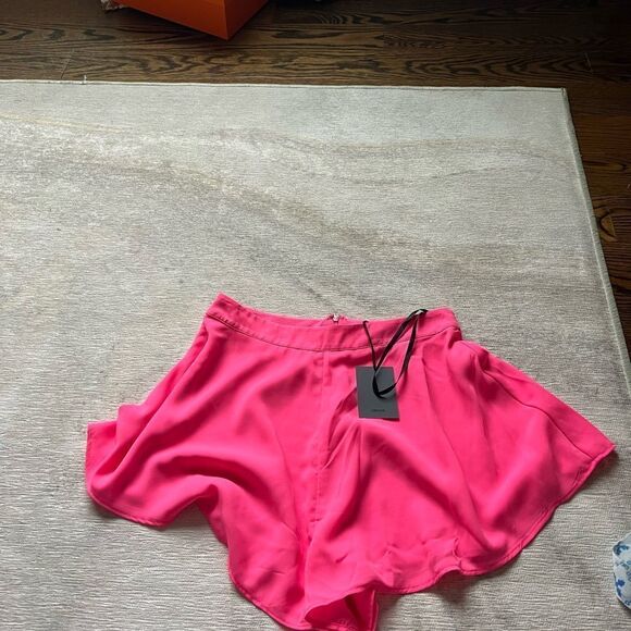 new revolve pink SHORTS LOTTIE NBD - Picture 3 of 4